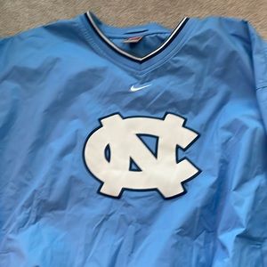 Nike UNC Windbreaker Sz XL